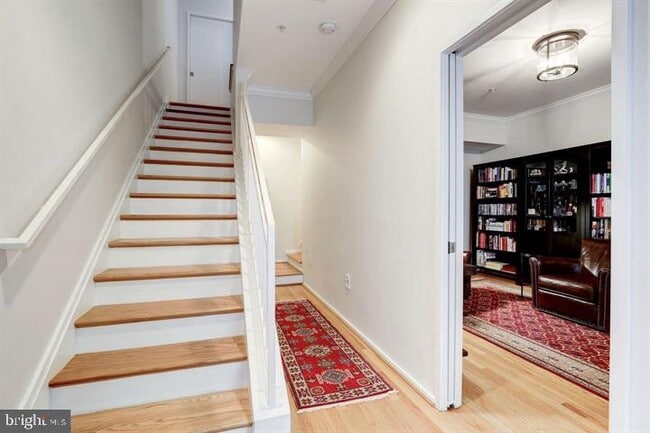 Photo - 2058 N Oakland St