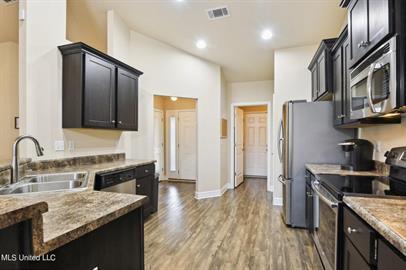 Photo - Beautiful and spacious 4 bed home in South...