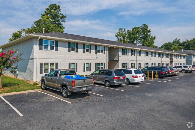 Photo - Chamblee Square Apartments