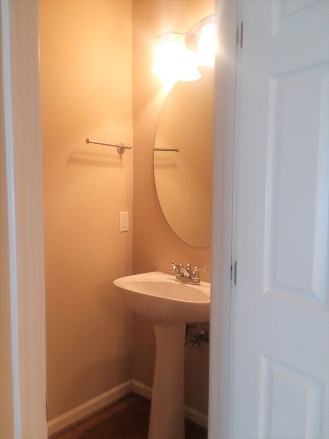 Photo - Antioch Townhouse. Washer & Dryer Provided