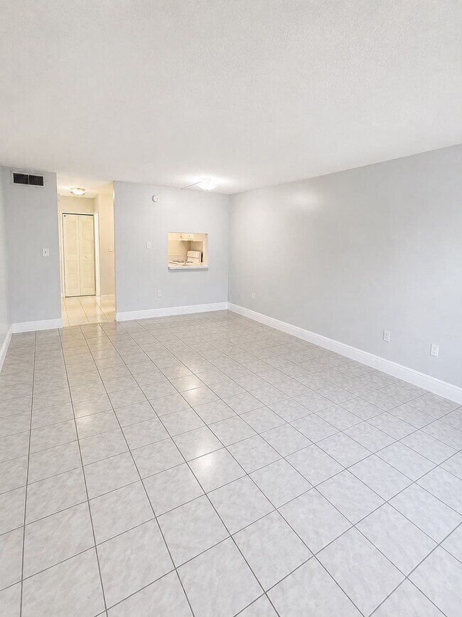 271 NW 177th St