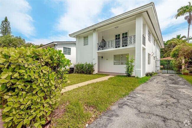 Building Photo - 309 Bird Rd Unit 309 Rental