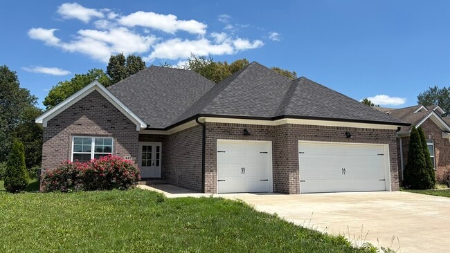 Building Photo - 441 Adalynn Cir