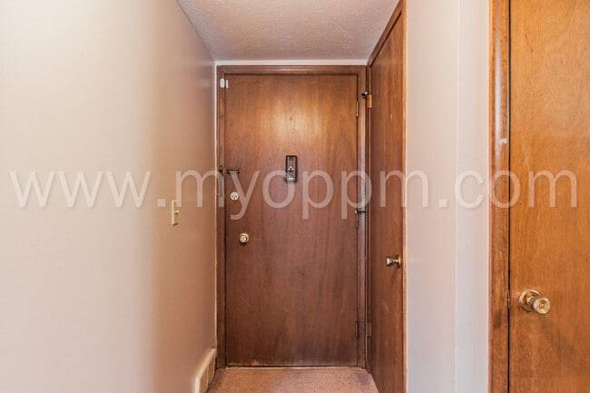 Photo - ALANSCO 1016 N 47 Ave