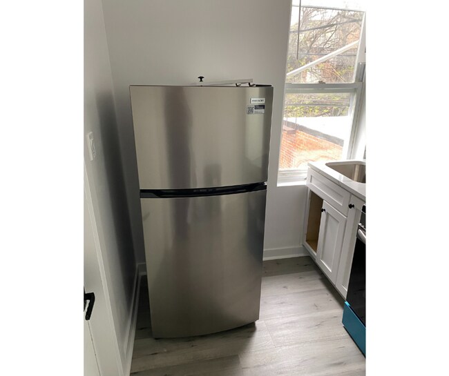 Photo - 710 N Fulton Ave Unit 1C AVAILABLE W/BATH $850