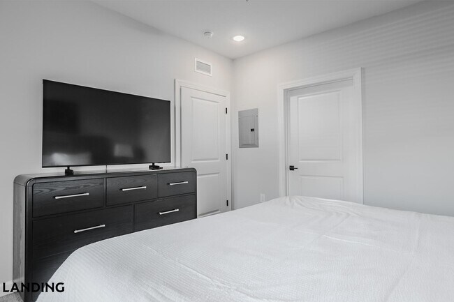 Photo - 5001 Willowgate Lp Unidad 01-1105