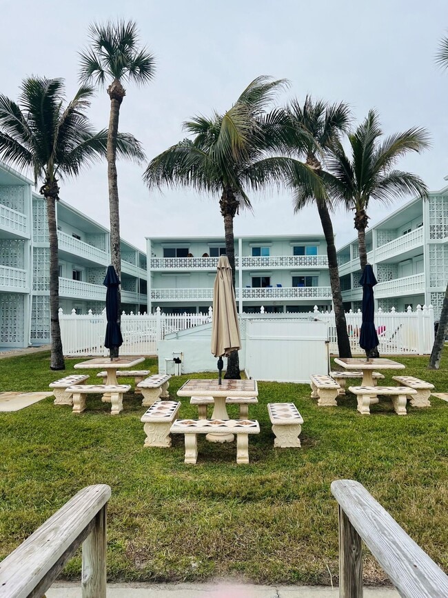 Photo - 4800 Ocean Beach Blvd Unidad 219