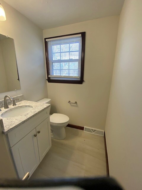 Photo - 236 Comfort St