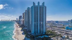 Building Photo - 18201 Collins Ave Unit PH5502