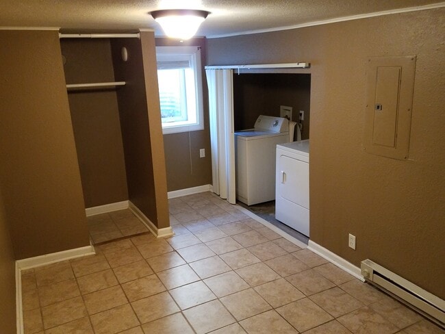 Photo - 1031 Pierre St Unit 2
