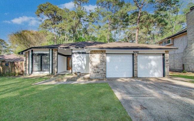 Building Photo - 5010 Village Springs Dr