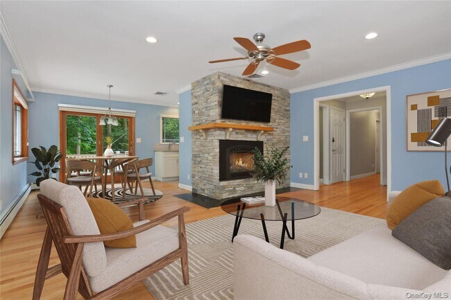 Photo - 350 Spring St