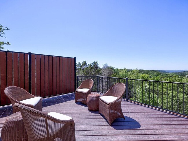 Photo - 3122 Castellano Way