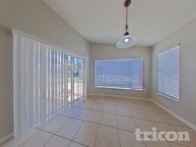 7956 Floradora Dr