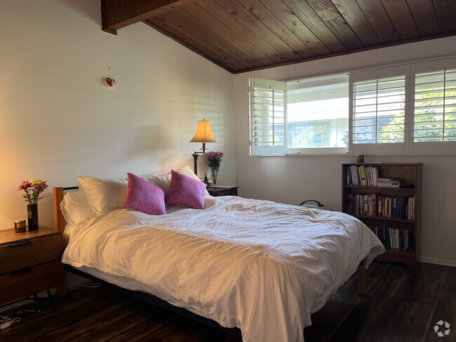 Building Photo - 4040 Grand View Blvd Unit Mar Vista Condo