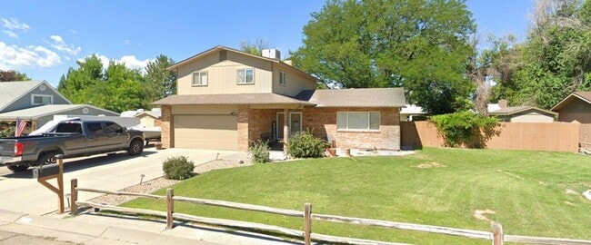 Building Photo - 595 McMullin Dr