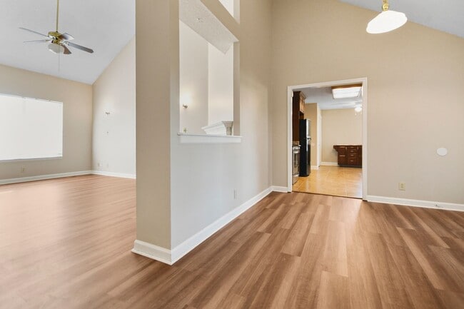 Photo - Pet Friendly Three Bedroom!