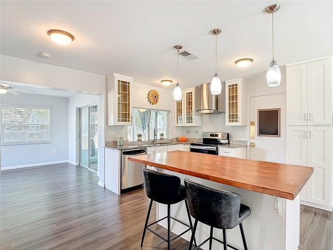 Photo - 13004 Spicebox Way