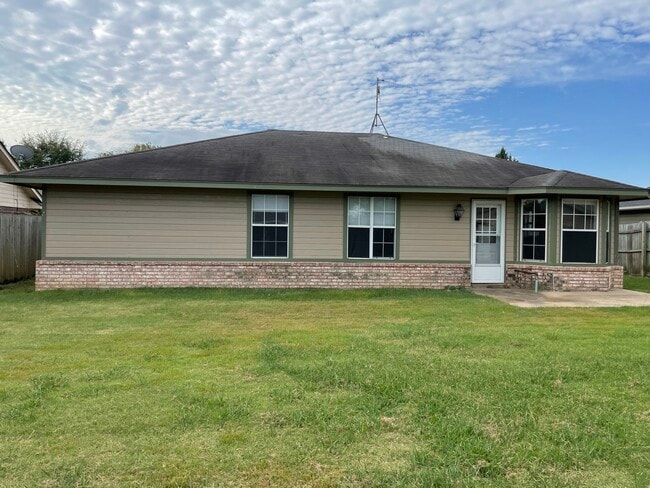 Photo - 9457 Magnolia Wood Dr