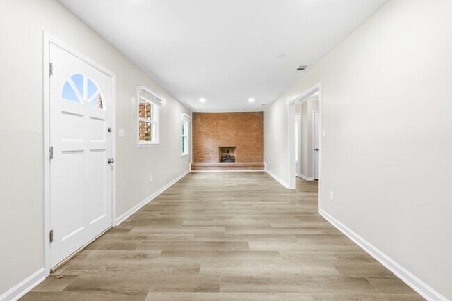 Photo - 1829 Fitzgerald St