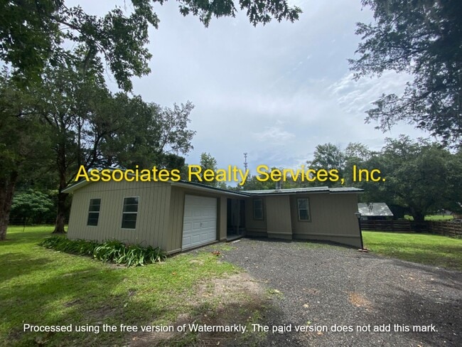 Photo - Rare find! 4 bed/3 bath House in Newberry, FL on one acre