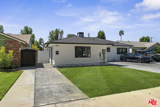 16042 Knapp St