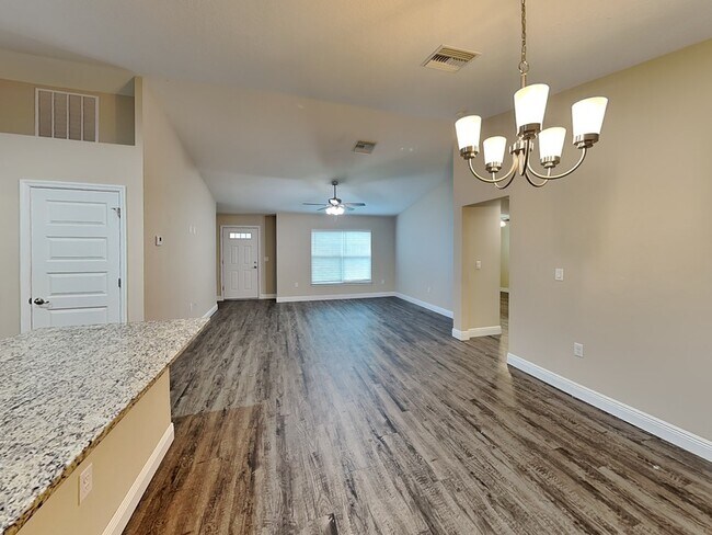 Photo - 904 W Rum Pl