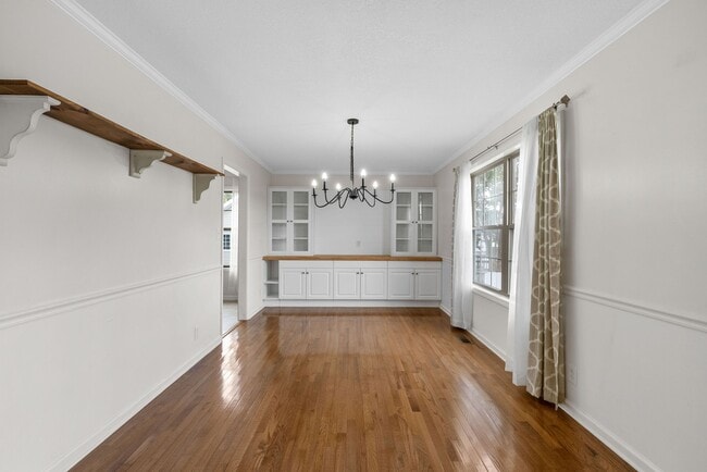 Photo - 1021 Glenhurst Way