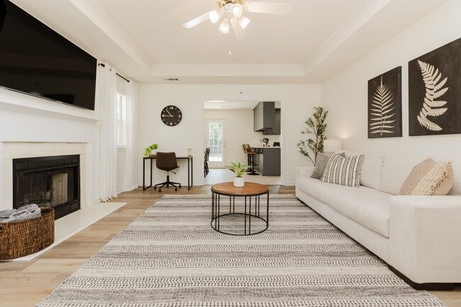 Photo - 103 Kentshire Ln