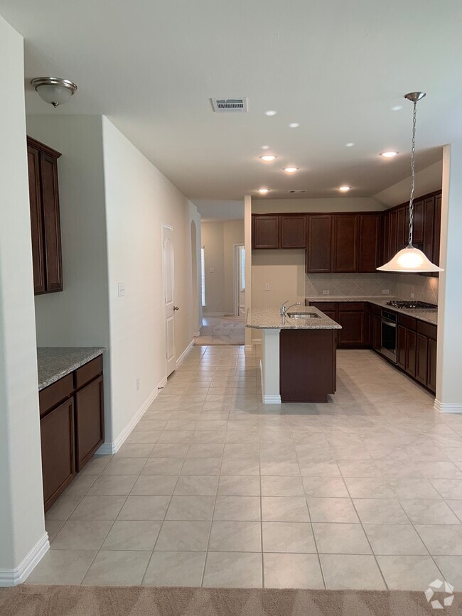Building Photo - 6214 Heron Dr Rental