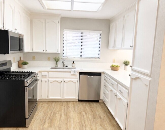 Photo - Remodeled 3 Bedroom Home in Roseville for Rent