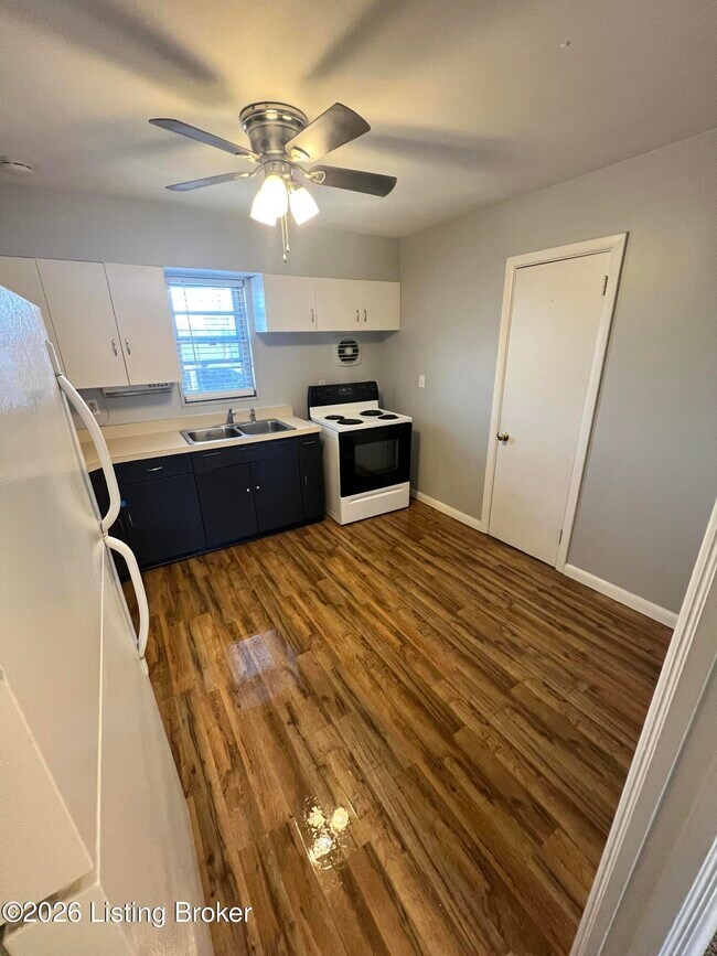 Photo - 2212 Gerald Ct