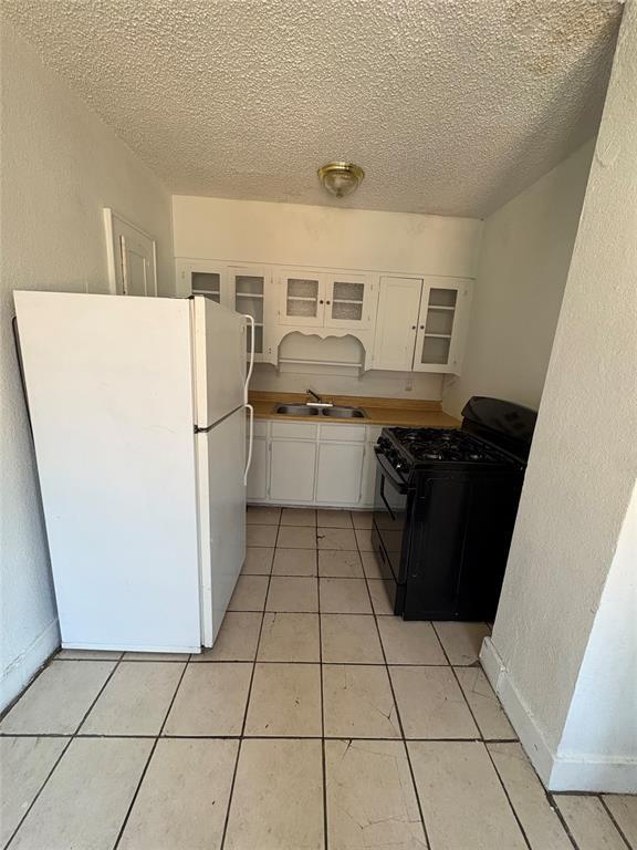 Photo - 437 NW 26th St Unit E