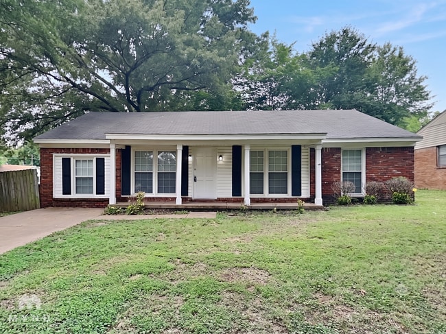 Building Photo - 2154 Ashland Dr