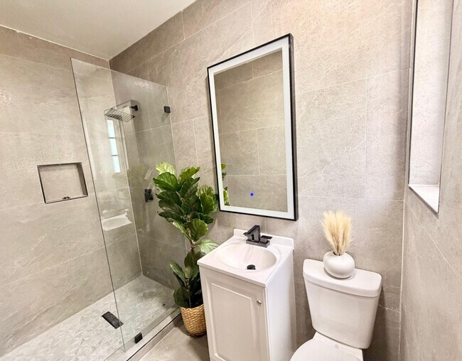 Photo - 420 Collins Ct Unit SI ID1573155P