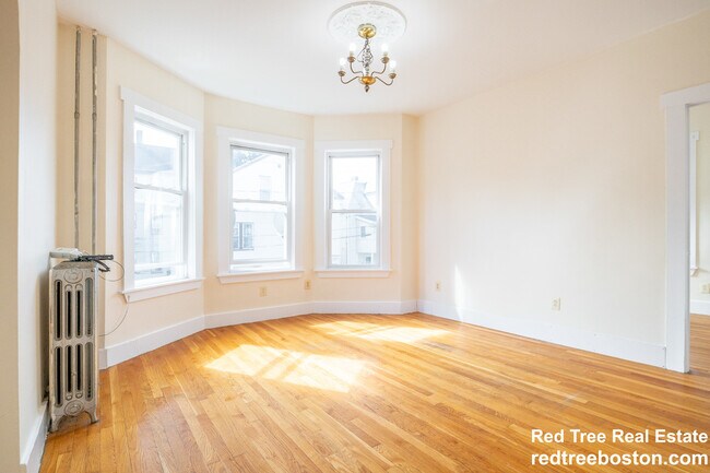 Photo - 110 Murdock St Unit 3