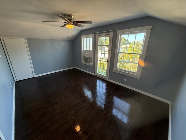 Photo - Broadway Unit 5