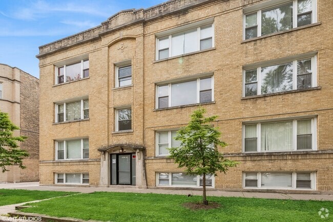 Building Photo - 2319 W Rosemont Ave Rental