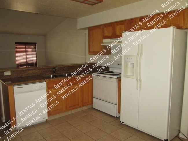 Photo - 144 S Mulberry St