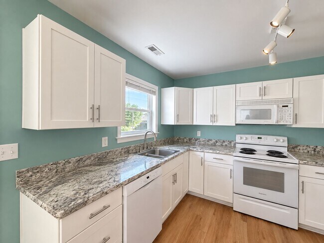 2300 Fontaine Ave Unit B
