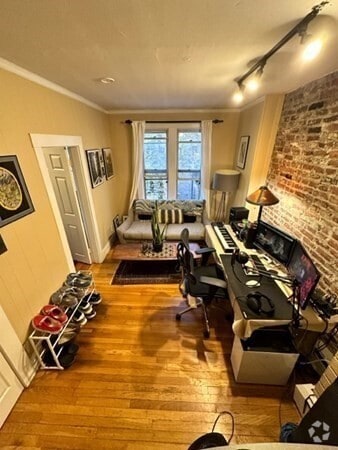 Building Photo - 80 Revere St Unit 3 Rental
