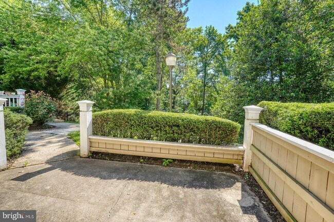 Photo - 5800 Inman Park Cir Unit 360