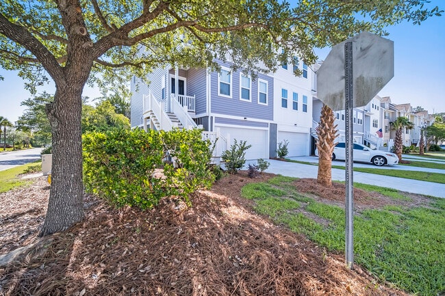 Photo - 101 Winding River Dr