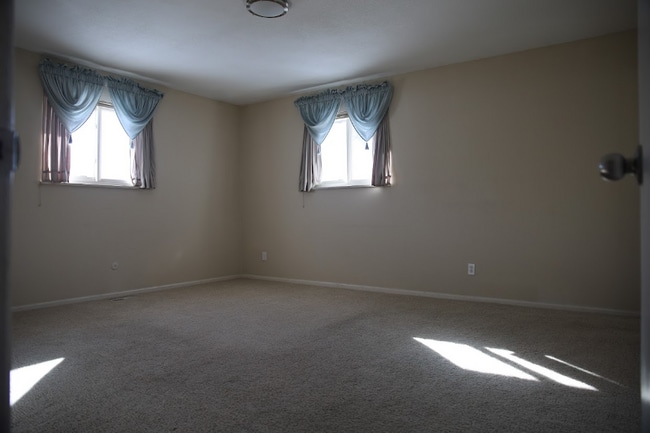 Building Photo - 1551 E Costilla Ave Rental