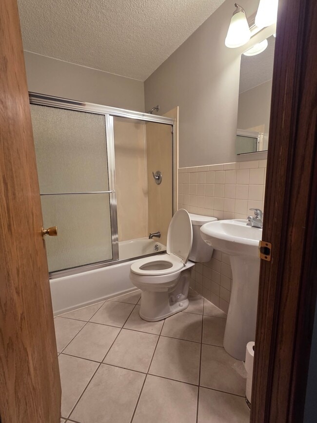 Photo - 401 46th Ave NE Unidad 401 46th Ave NE