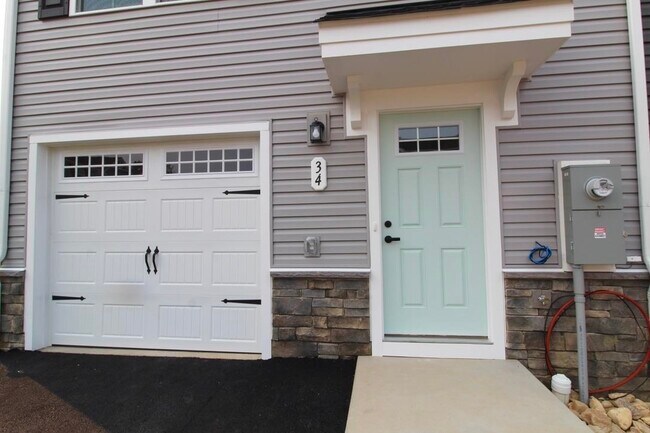 Photo - 34 Apple Wood Ln