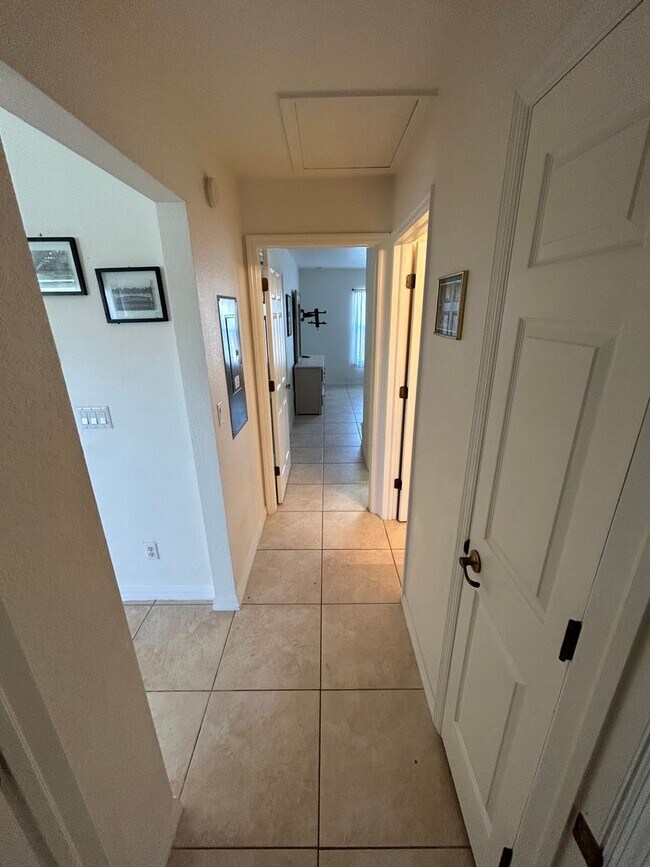 Photo - Triplex unit for rent-Fully furnished