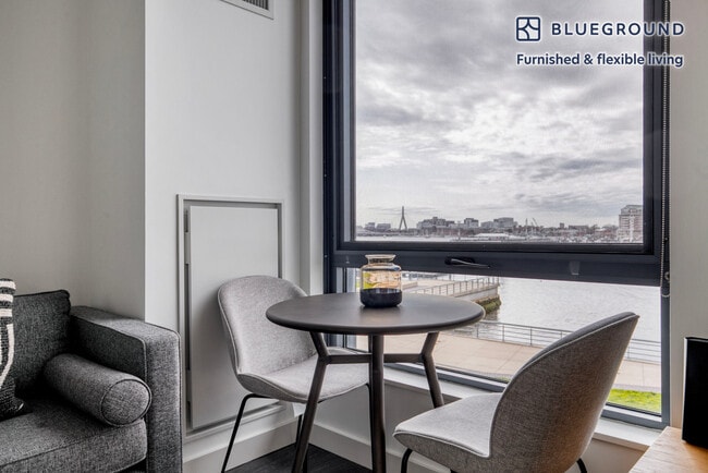 Photo - 10 New St Unidad FL2-ID1054