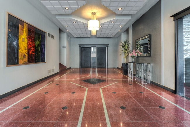 Building Photo - Villa Topaze