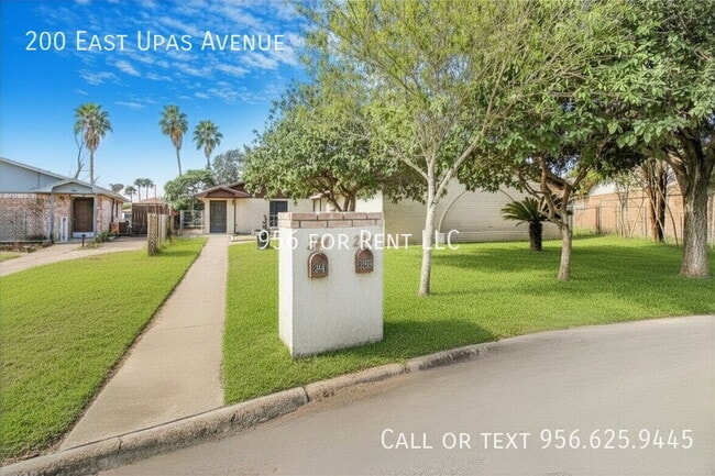 Building Photo - 200 E Upas Ave